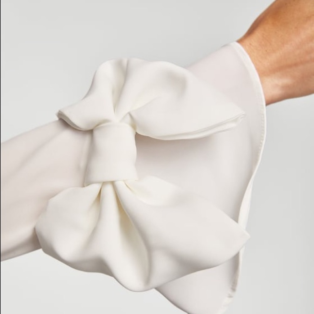 NWT Zara White Long Sleeved Bow V Neck Blouse - Picture 6 of 8